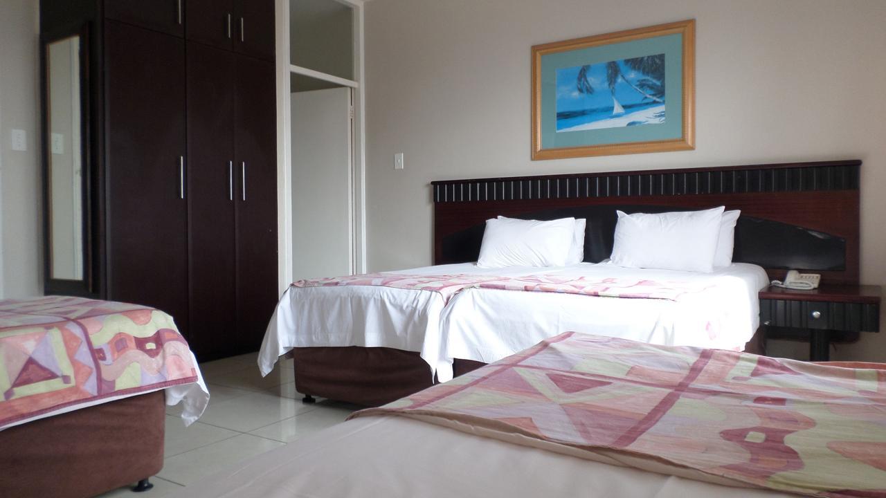 Aparthotel Coastlands Self Catering 3*